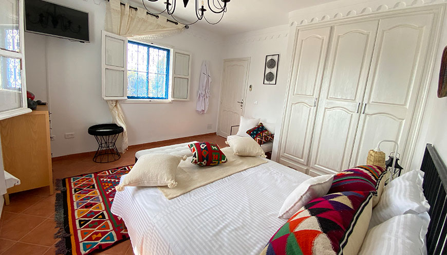 Chambre Farrah: Située au 1er étage du loft Aicha Villa Calma Djerba