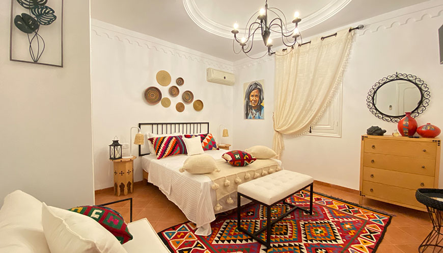 Relaxez-Vous dans notre chambre enrobée du décor artisanal, Farrah